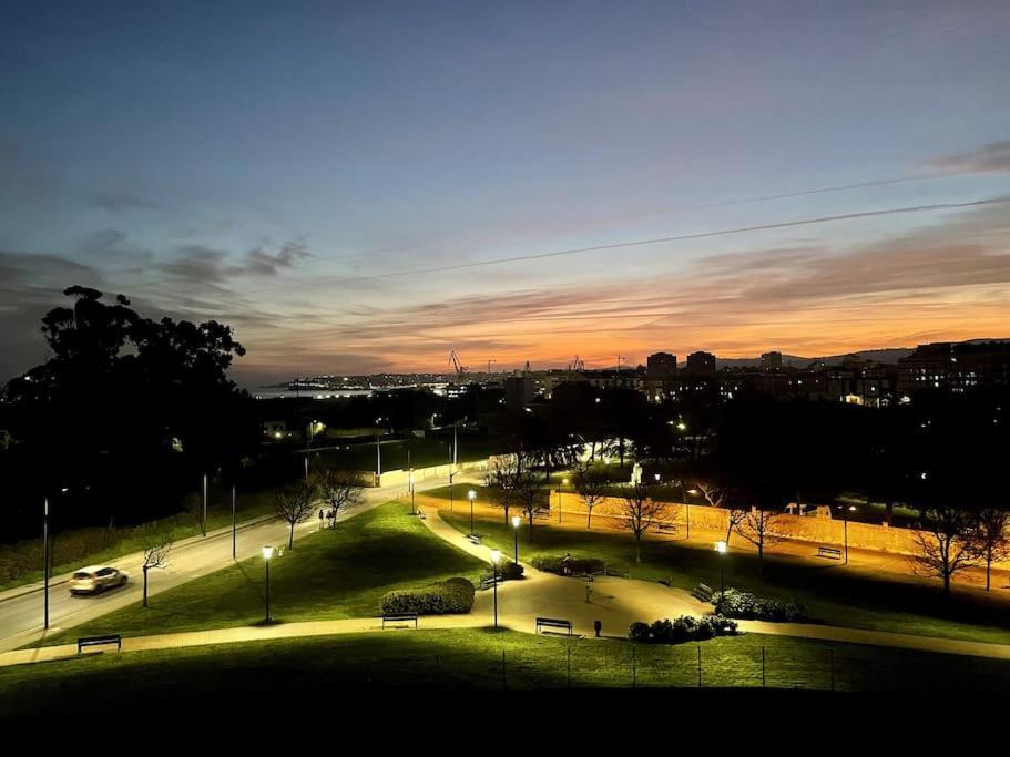 Tu Hogar Con Vistas Al Mar Y Parking En Gijón